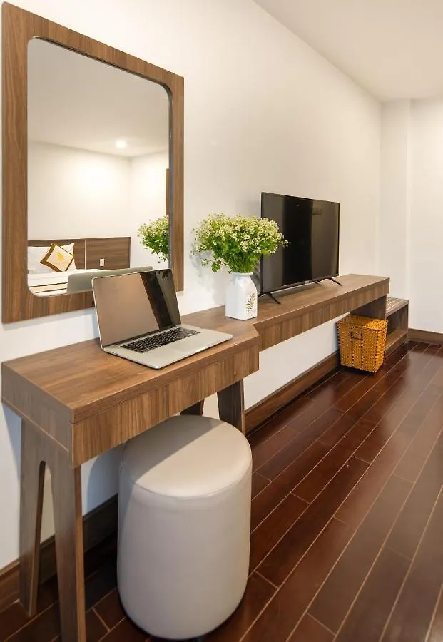 Hoang Linh Riverfront Hotel Danang