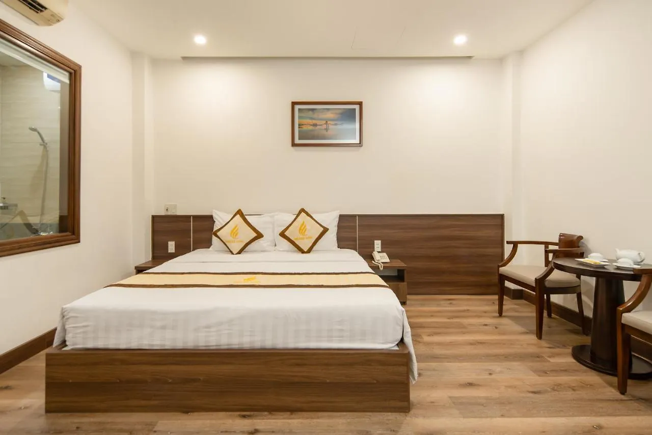 Hoang Linh Riverfront Hotel Danang