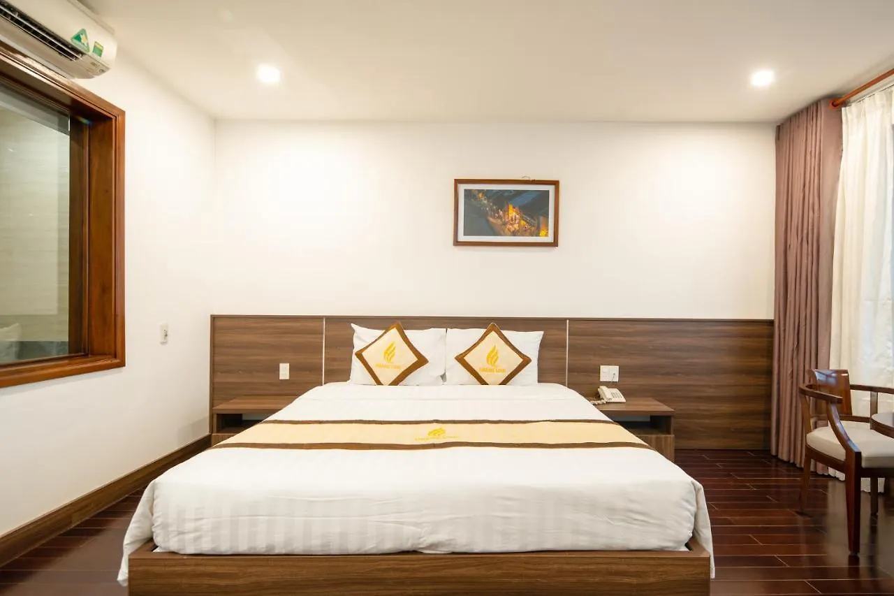 Hoang Linh Riverfront Hotel Danang