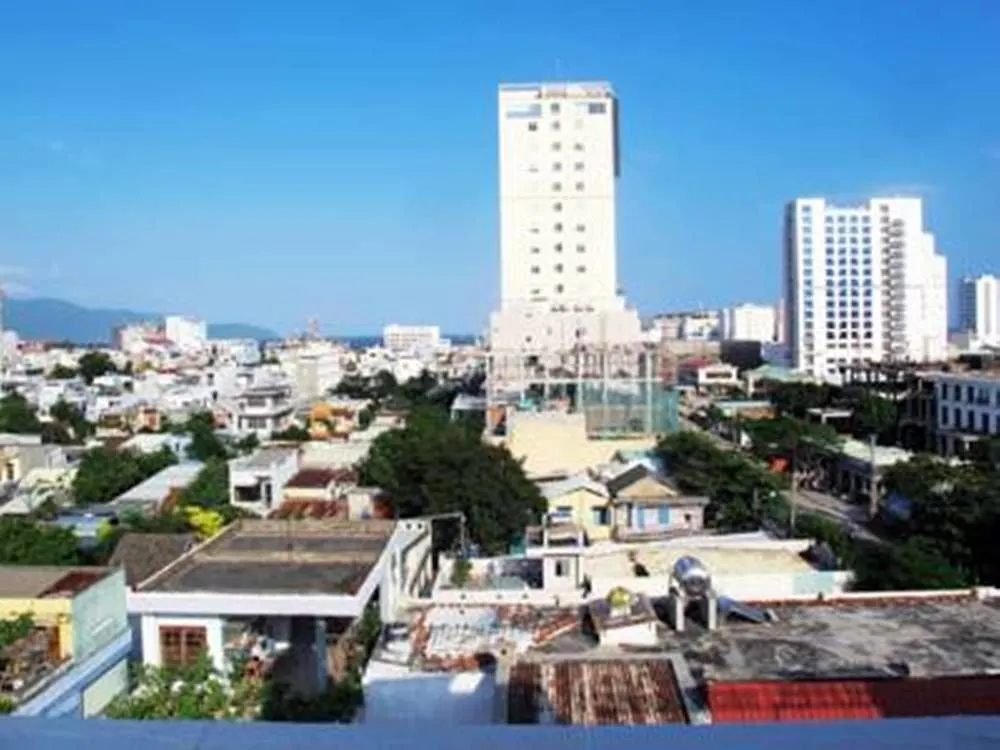 Hoang Linh Riverfront Hotel Danang 2*,